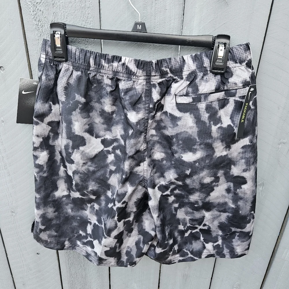 NWT Nike Camo Swim Trunks - Picture 2 of 6